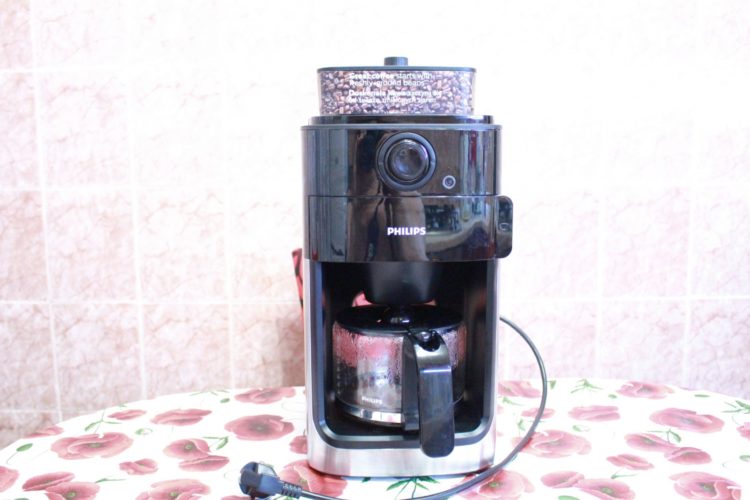 Coffee machine PHILIPS Grind & Brew HD7767/00, image 2