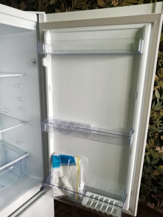 Refrigerator Beko RCNK270K20W, image 3