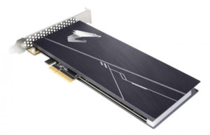 SSD Gigabyte PCI-E 3.0 x4 1000GB NVMe 1.3 3D NAND TLC (GP-ASACNE2100TTTDR)