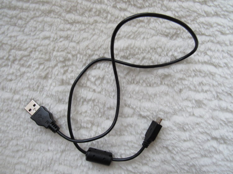 Panasonic HC-V380 Camcorder, USB cable